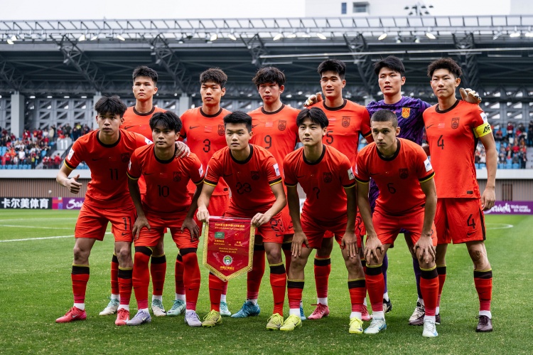 范晓冬:U20国青的佼佼者不要在国内联赛待太久 以免染上坏习惯